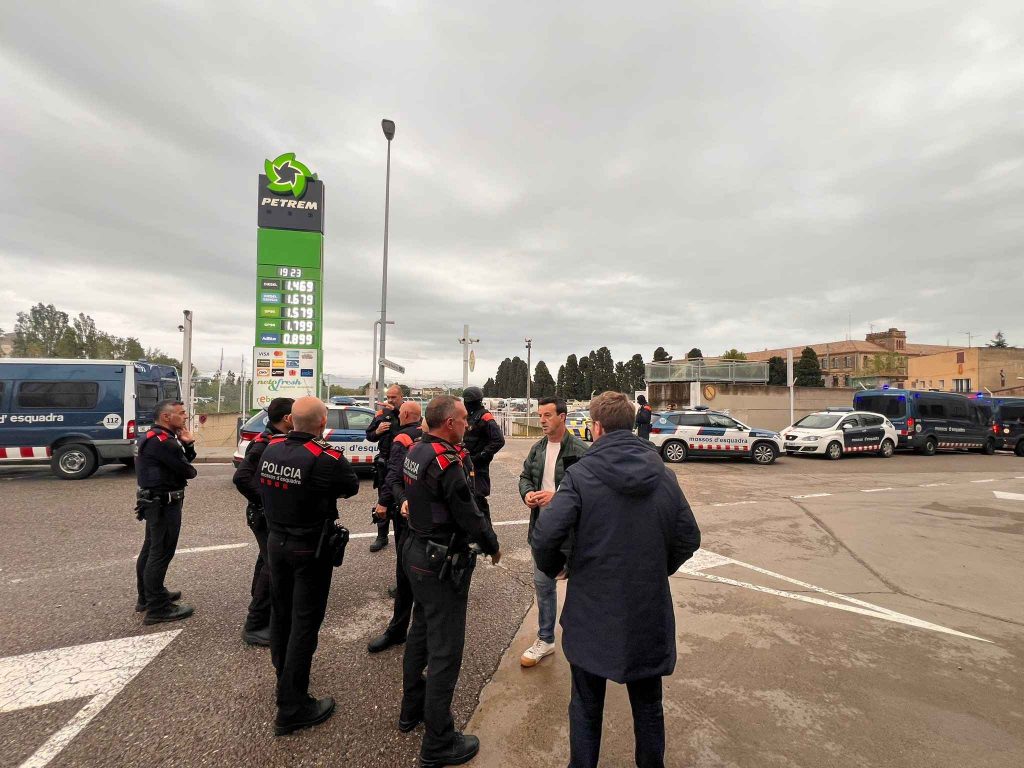 Un inmigrante intenta matar a tres perros en una protectora de animales