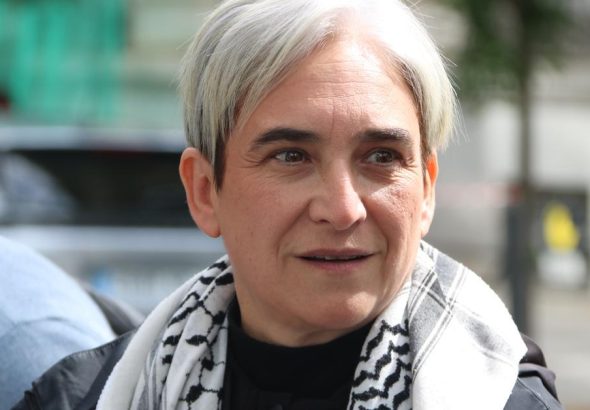 La izquierda dividida nombra a Ada Colau como candidata del Frente Amplio para las elecciones generales