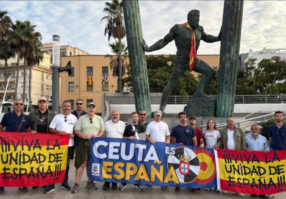 Militantes de Falange Española de las JONS acuden a Ceuta el día de la Hispanidad