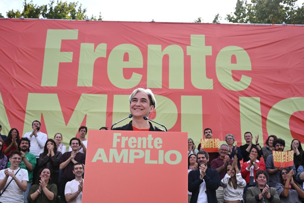 El Frente Amplio no suma nada en las encuestan electorales y VOX consigue duplicar sus escaños