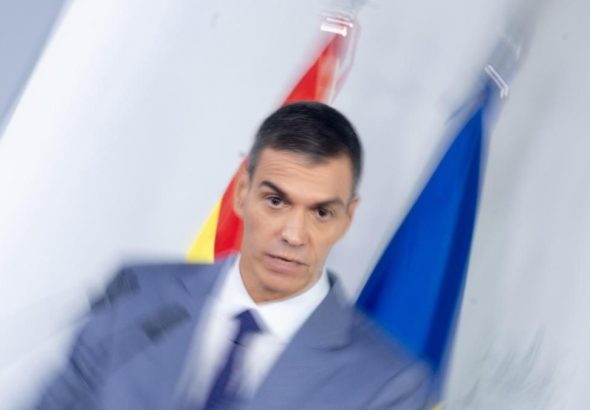 Pedro Sánchez expedientado por la Junta Electoral al utilizar La Moncloa para hacer campaña del PSOE