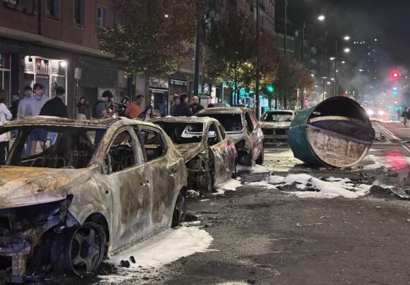 La izquierda quema las calles de Bilbao para generar violencia ante las elecciones generales